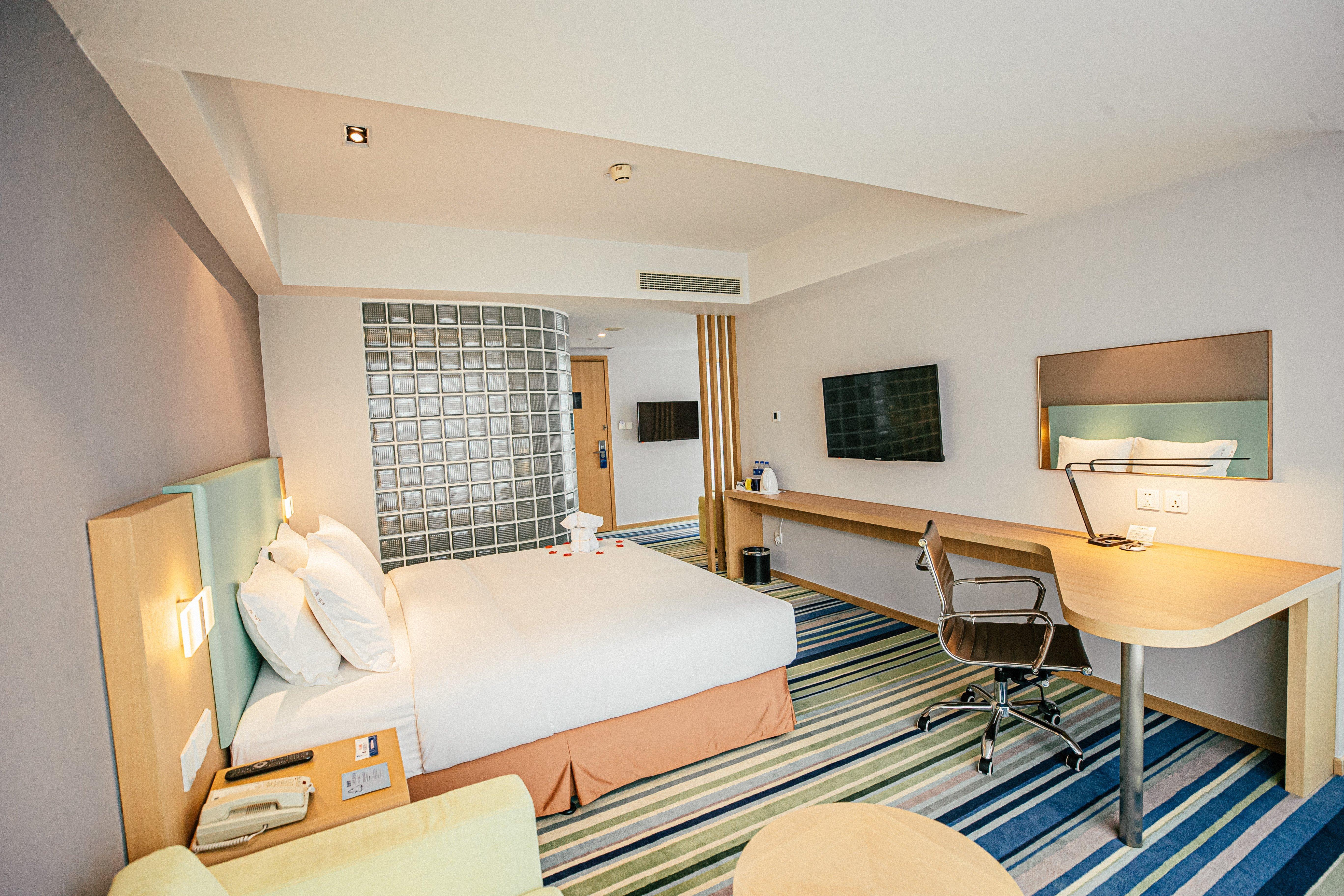 Holiday Inn Express Yingkou Onelong Plaza By Ihg Gaizhou Exterior photo