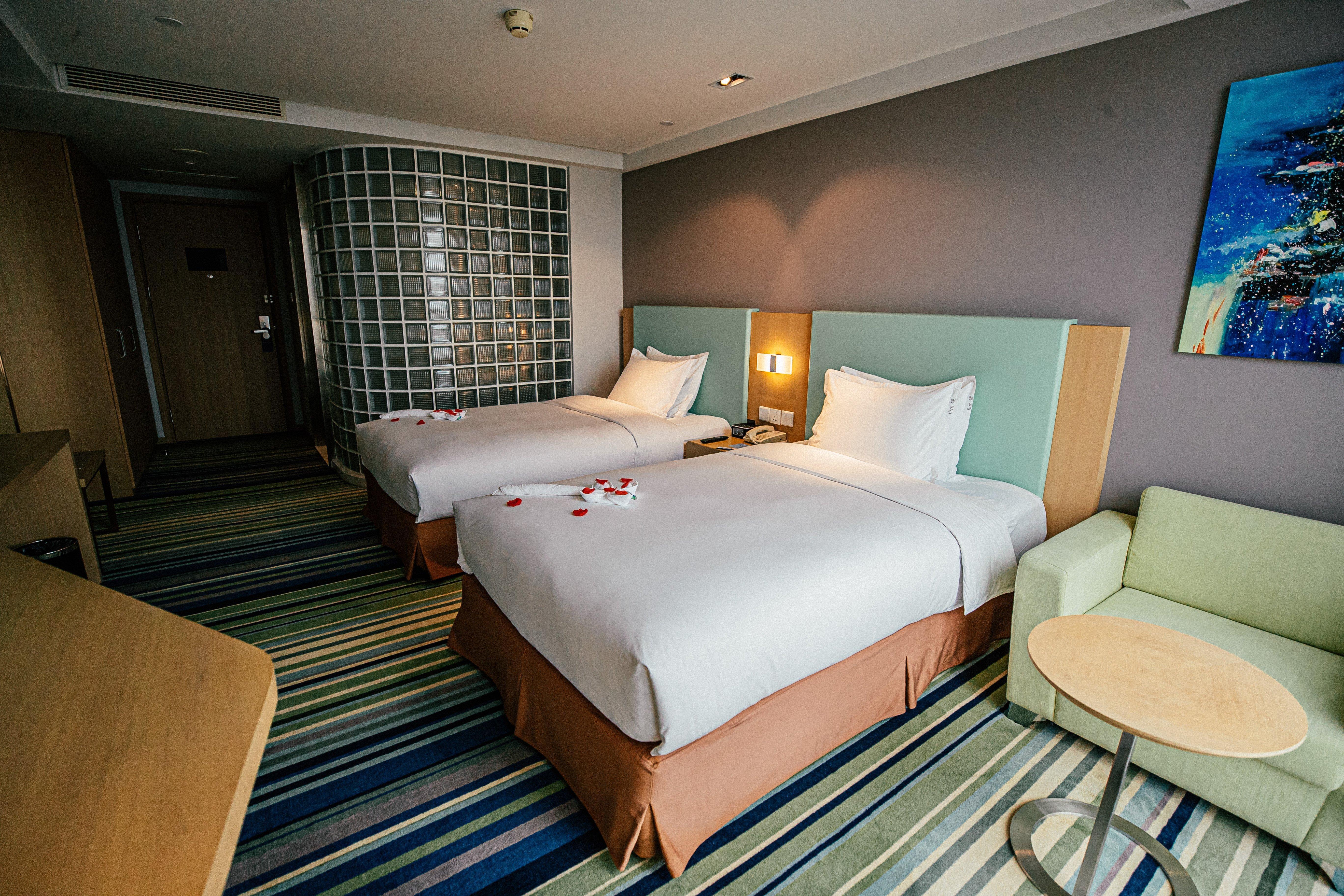Holiday Inn Express Yingkou Onelong Plaza By Ihg Gaizhou Exterior photo